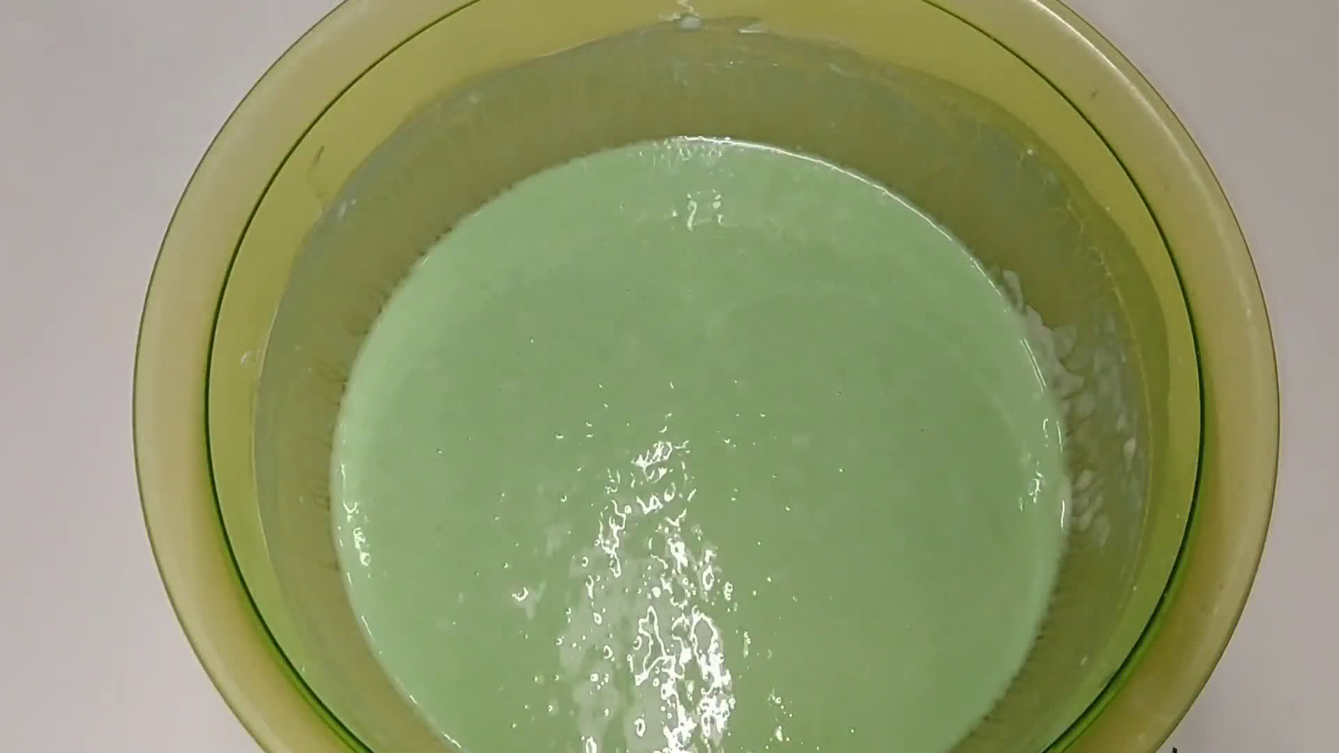 Foto langkah ke 5 dari resep 182. Apem Pandan Kukus.