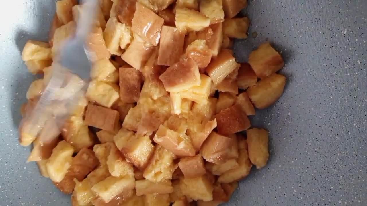 Foto langkah ke 3 dari resep Pizza Kulit Roti Tawar.