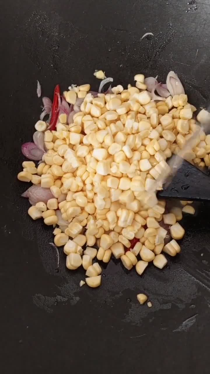 Foto langkah ke 2 dari resep Tumis Bayam Ala Popeye.