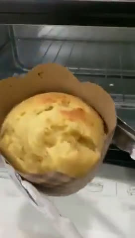 Foto langkah ke 4 dari resep Banana Muffin snack untuk bayi 11+ bulan.