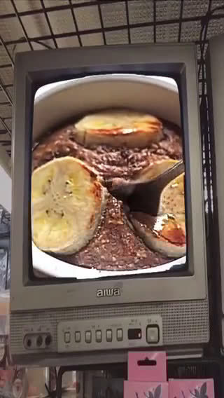 A picture of step 4 of Clean Eating Banana Oatmeal Cacao Cake.