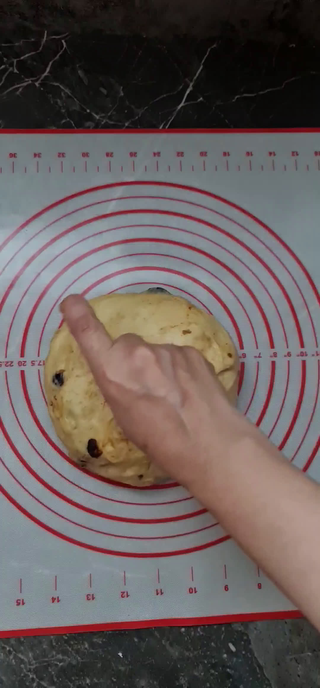 Foto langkah ke 5 dari resep Roti Kurma Aroma Kopi.