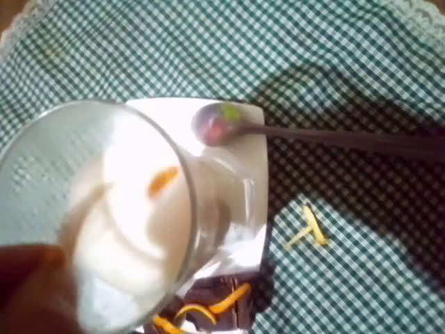 Foto del paso 2 de la receta: Submarino con chocolate🍫 y naranja 🍊