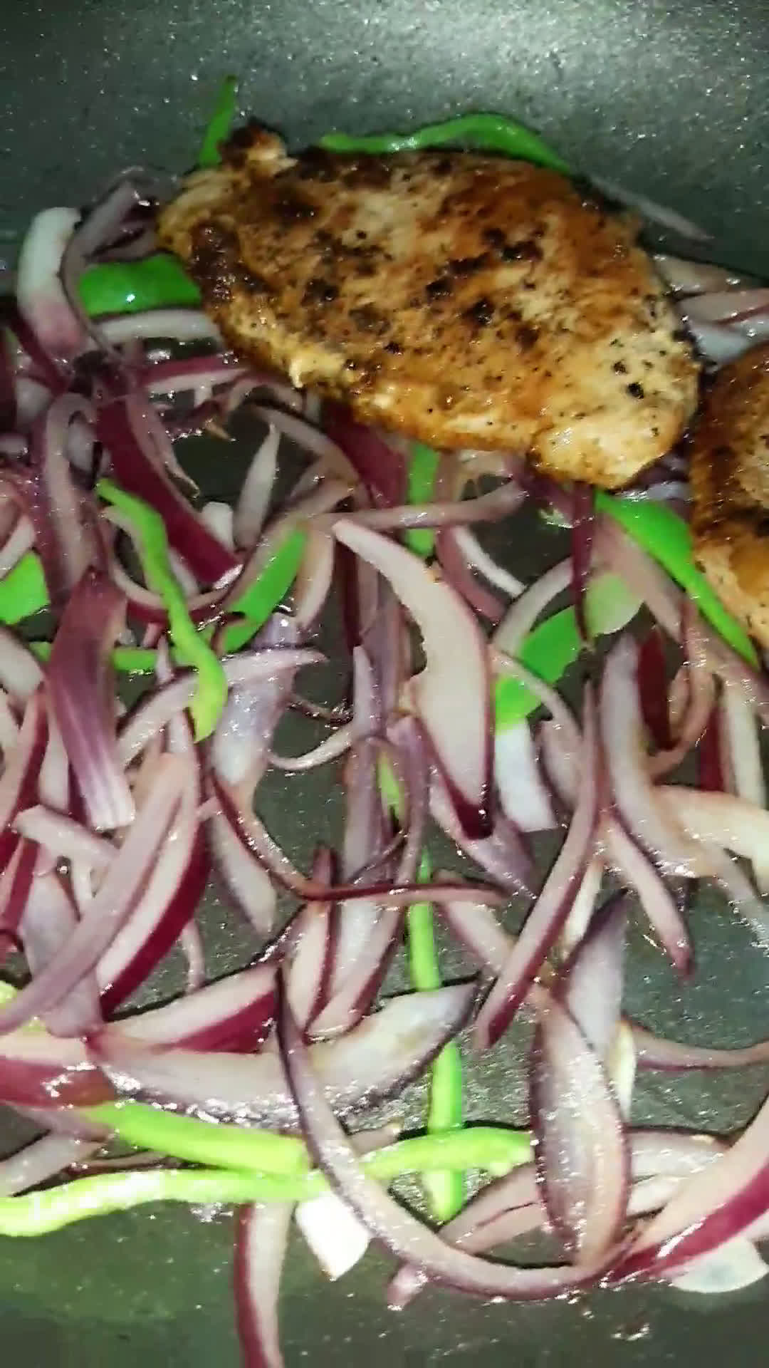 Foto del paso 6 de la receta: Medallones de Cerdo con Vegetales