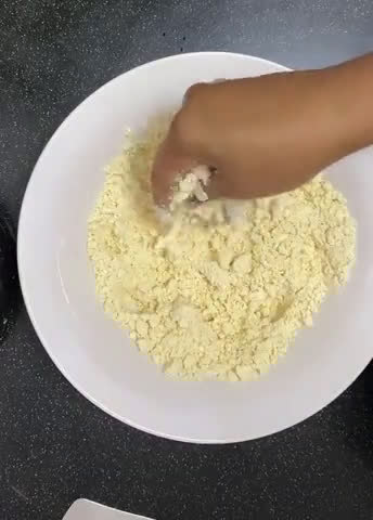 Makkan Peda ரெசிபி ஸ்டேப் 2 புகைப்படம்