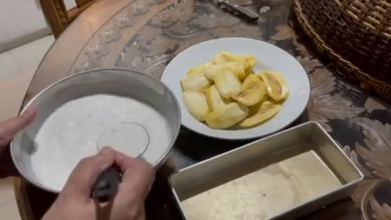 Foto langkah ke 3 dari resep Nagasari Loyang.