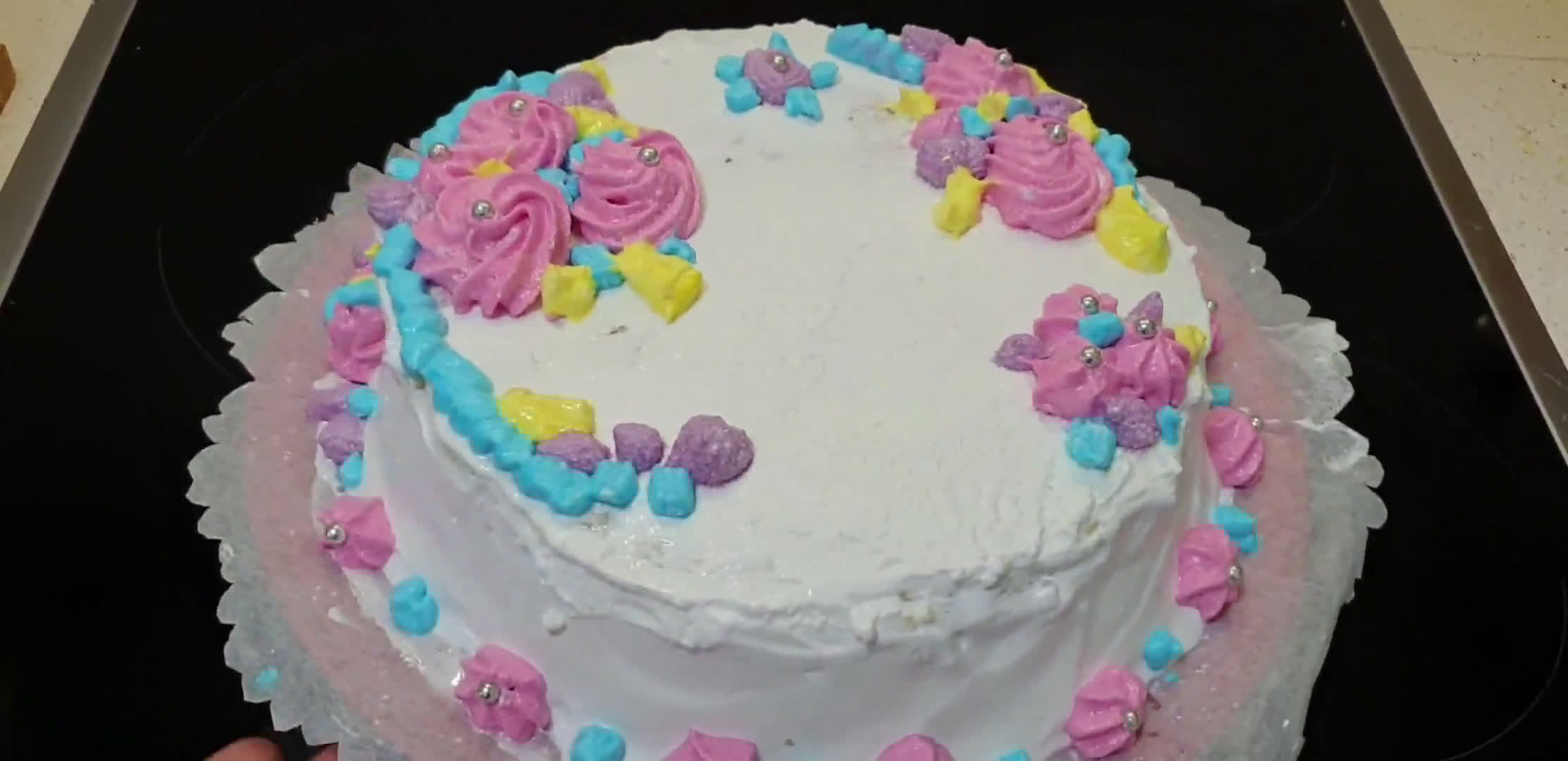 Foto del paso 13 de la receta: Tarta de cumpleaños infantil en Thermomix