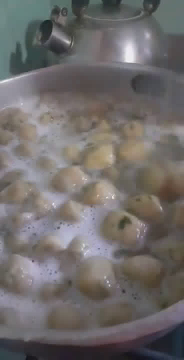 Foto del paso 4 de la receta: Ñoquis de batata y perejil con harina integral🍻