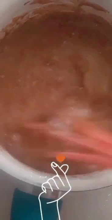 صورة لخطوة 2 من وصفة تحلية بشوكولاته لمحيبين الشوكولاتة 😋♥