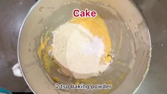 A picture of step 8 of Pineapple upside down cake.