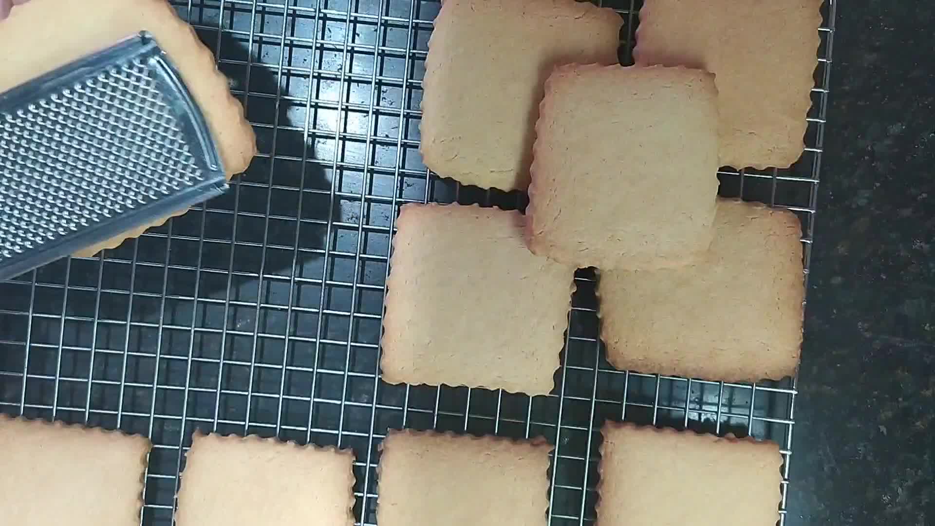 Foto del paso 2 de la receta: Galletas decoradas con fondant