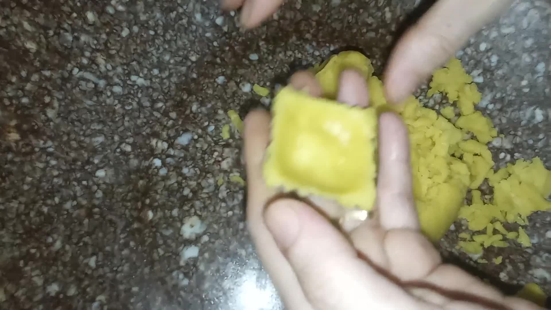صورة لخطوة 4 من وصفة دليس الليمون 🍋