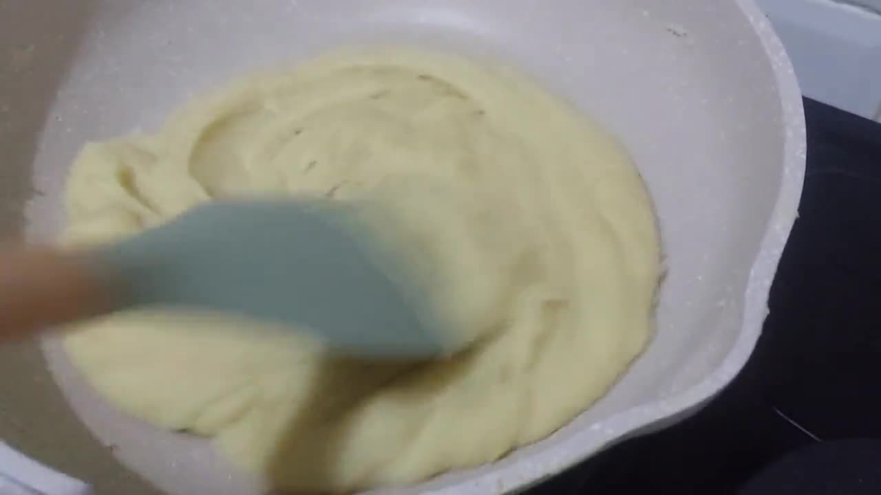 Foto langkah ke 5 dari resep Pasta Kacang Hijau.