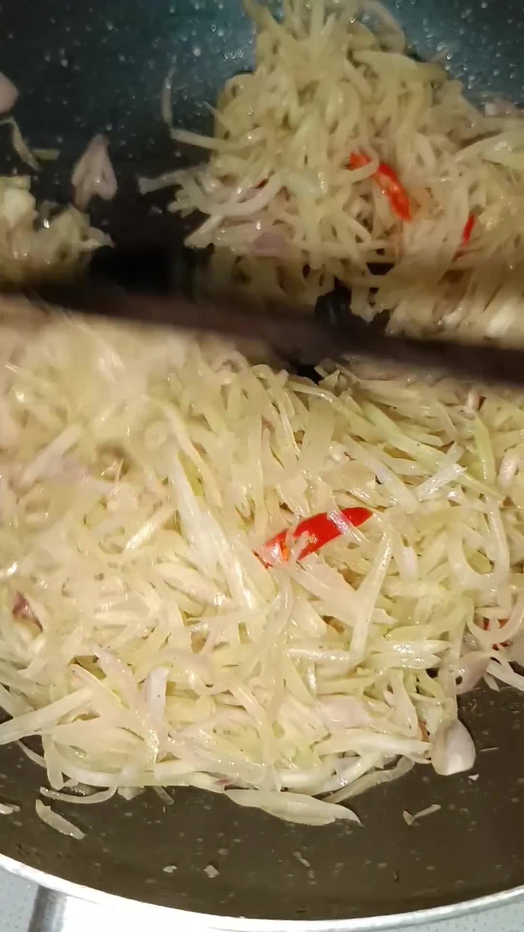 Foto langkah ke 2 dari resep Tumis pepaya muda kecap.