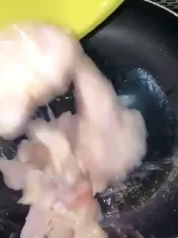 صورة لخطوة 2 من وصفة فوتوتشيني بالكريمه