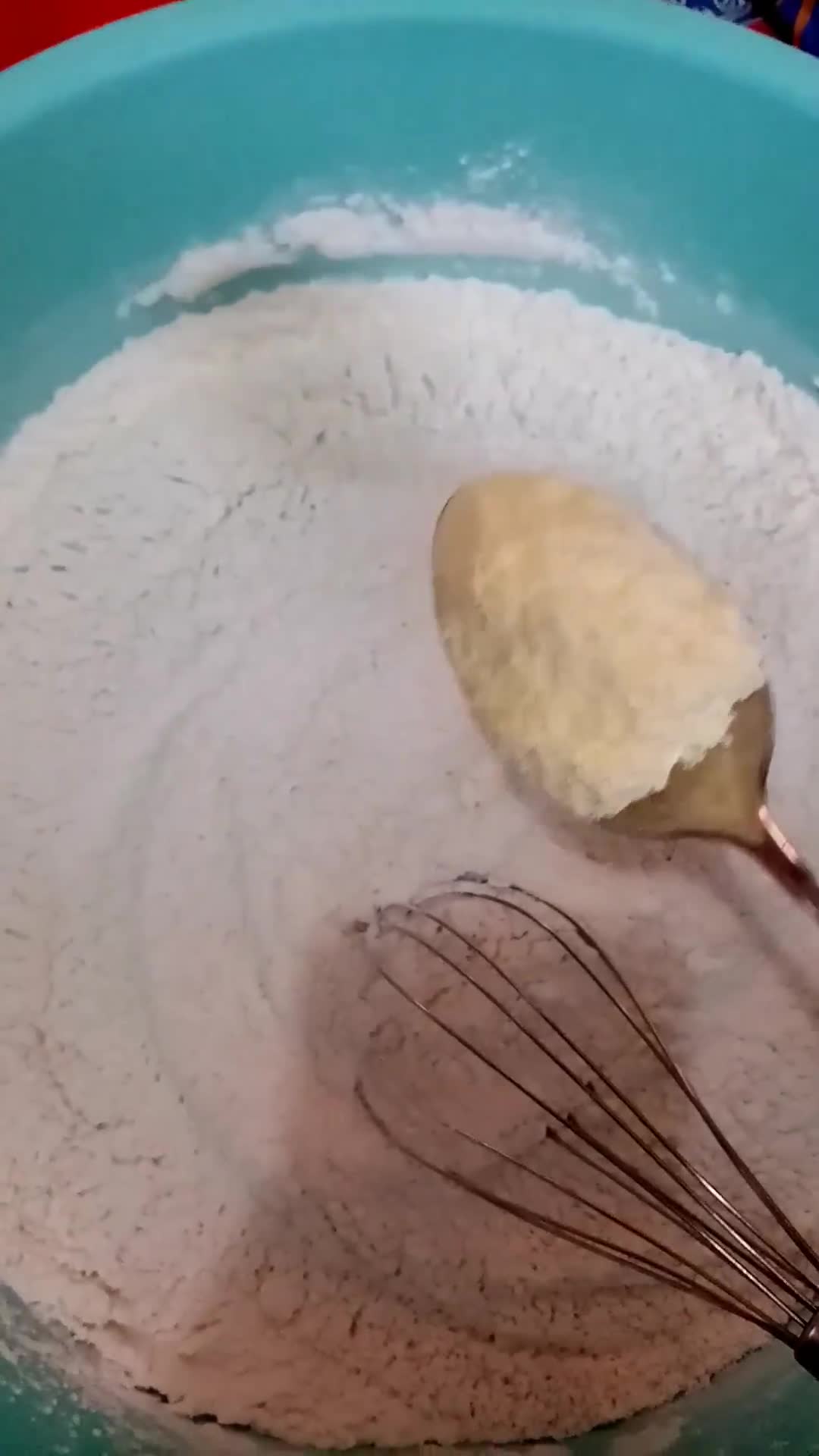 صورة لخطوة 5 من وصفة عجينة هشه وطريه تستعمل لكل أنواع الموالح 🤤🤩