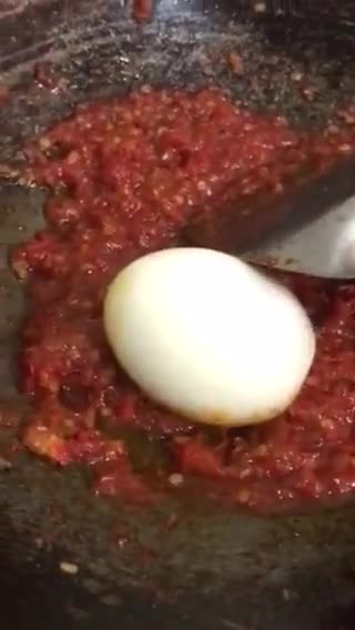 Foto langkah ke 3 dari resep Sambal telor.