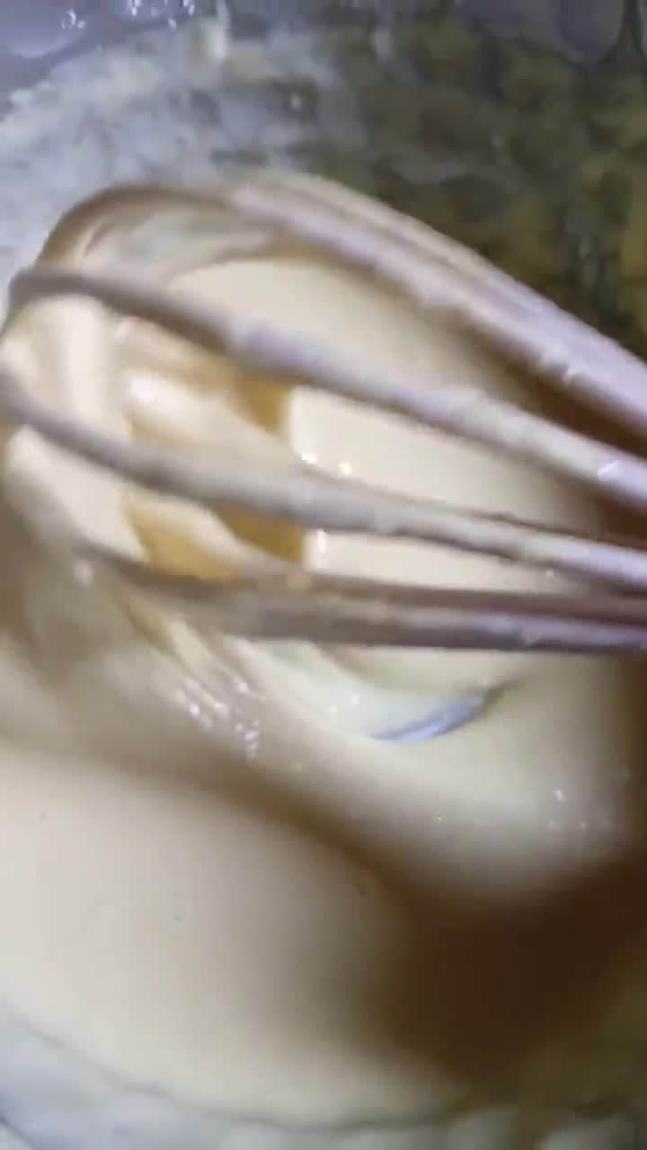 Foto langkah ke 4 dari resep Martabak manis mini.