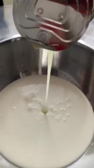 Foto del paso 2 de la receta: Helado de nata, leche condensada y crema de cacahuete