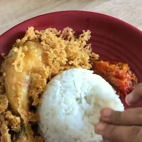 Foto langkah ke 5 dari resep Ayam Kremes.