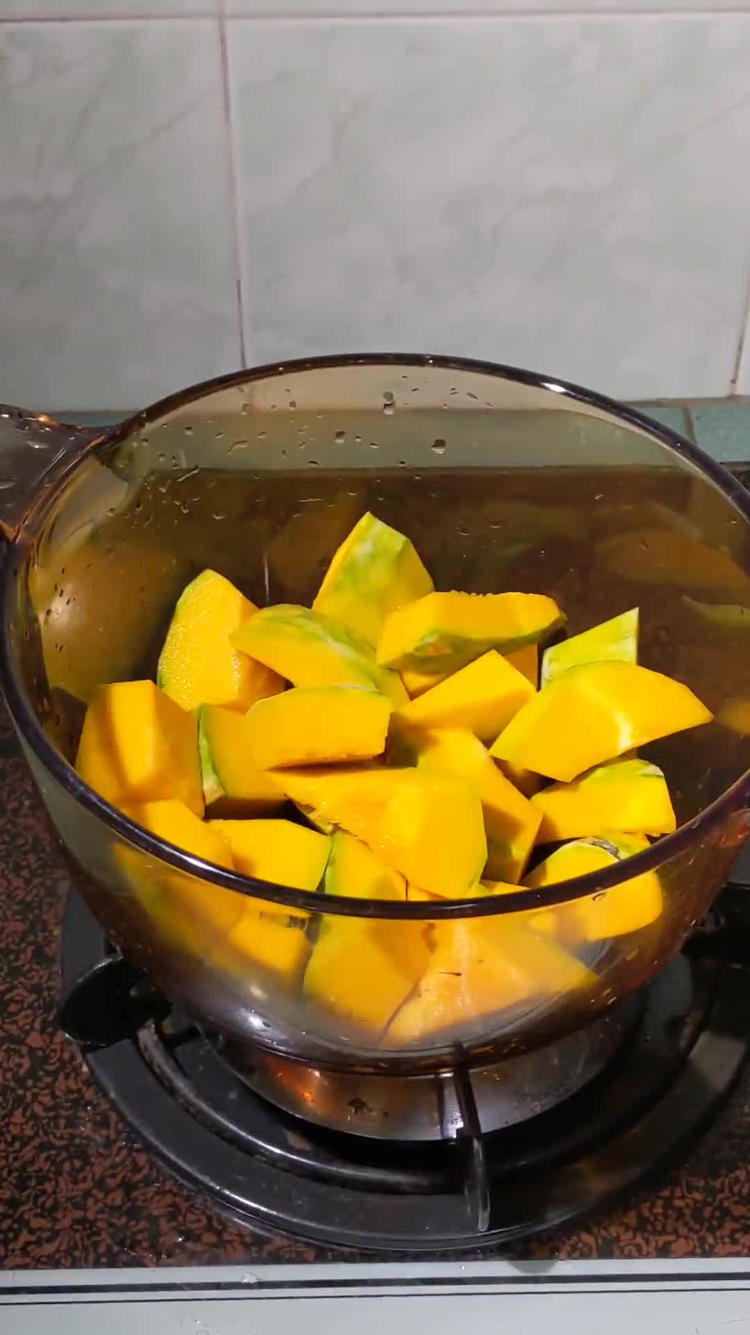 Gambar langkah 1 resipi Masak Lemak Cili Api Labu.