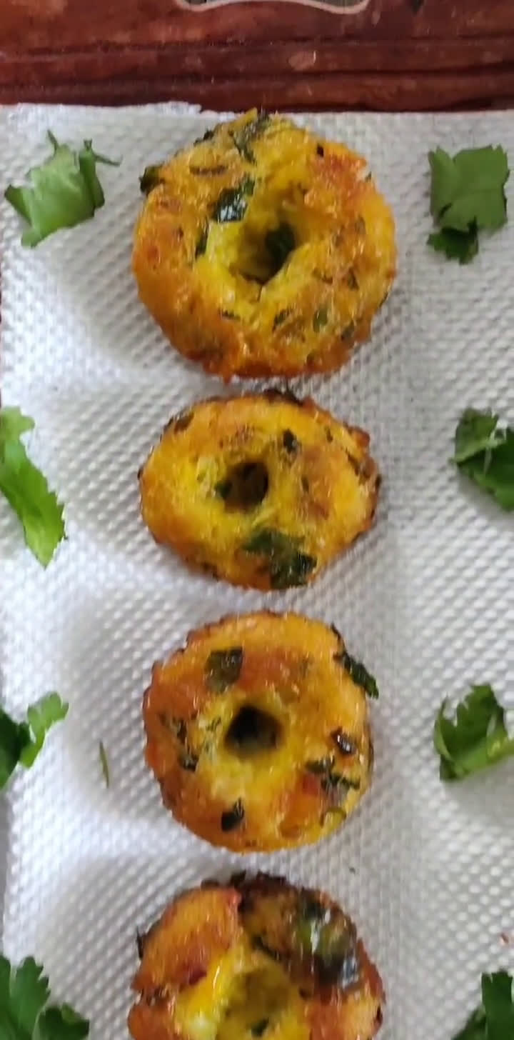 મકાઈ વડા (Makai Vada Recipe In Gujarati) રેસીપી સ્ટેપ2ફોટો