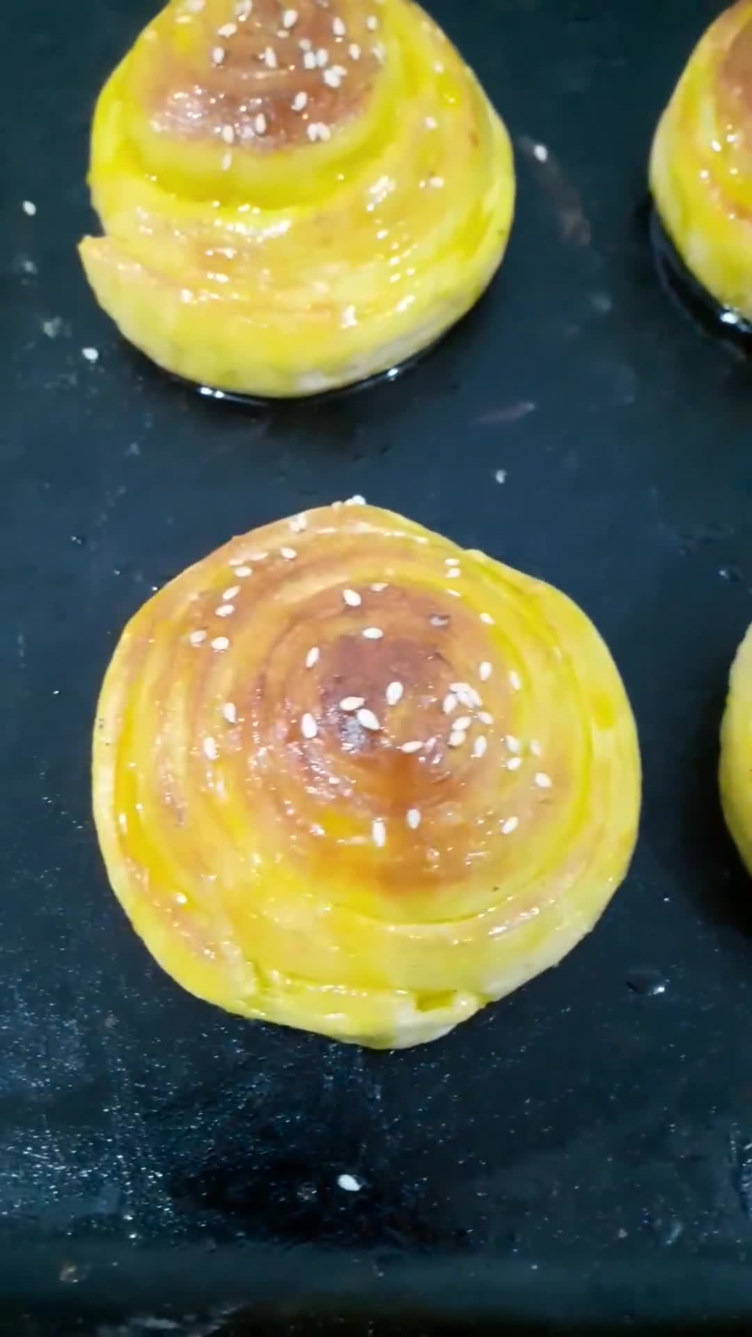 عکس مرحله 9 از دستور نان چند لایه کره ای 😋😍