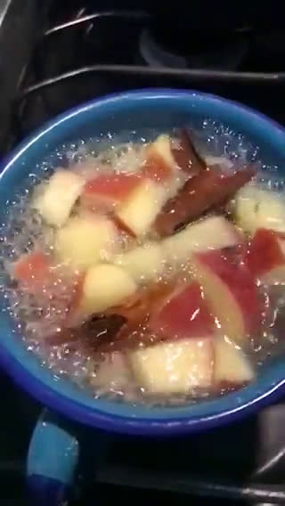 Foto del paso 2 de la receta: Malita de la panza???Manzana cocida con canela