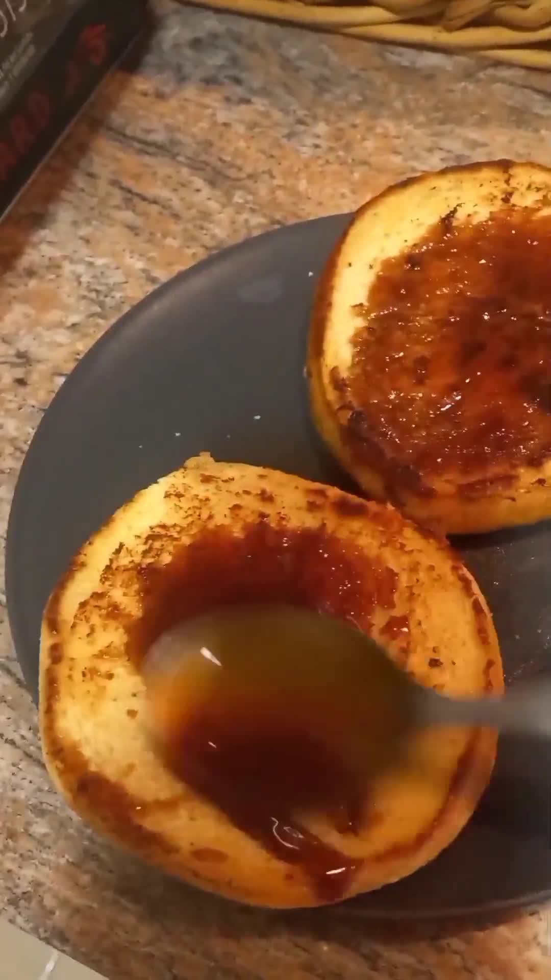 Foto del paso 3 de la receta: Hamburguesa ahumada de chorizo 🍔