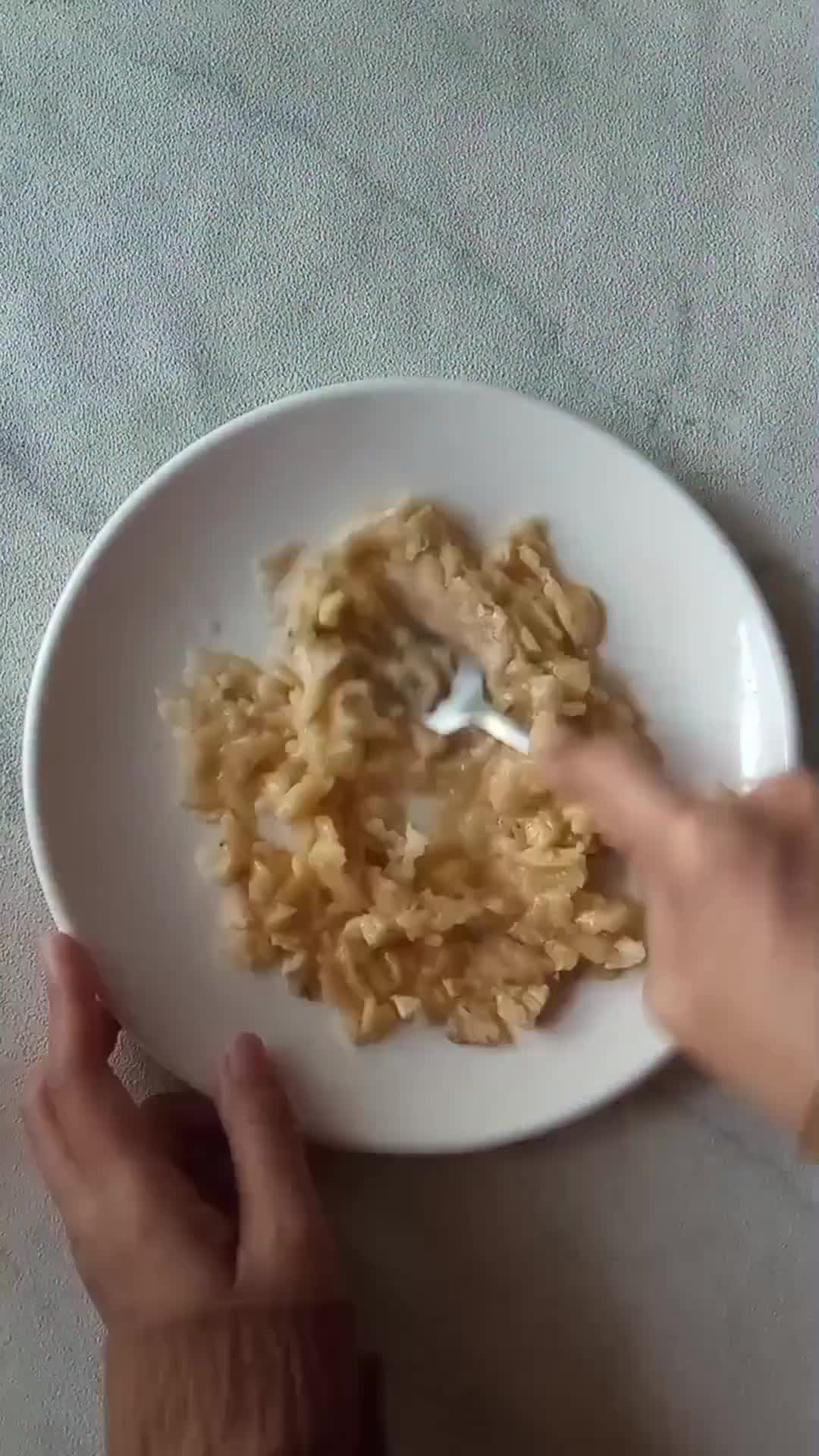 Foto langkah ke 1 dari resep Banana Churro Bites.