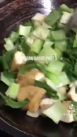 Foto langkah ke 2 dari resep Tumisan sayur part 3.