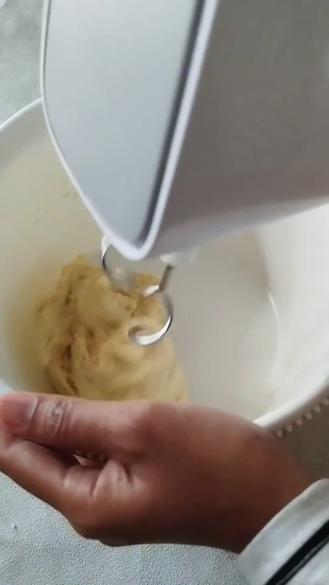 Foto langkah ke 1 dari resep Bolen Lilit Tape Keju.