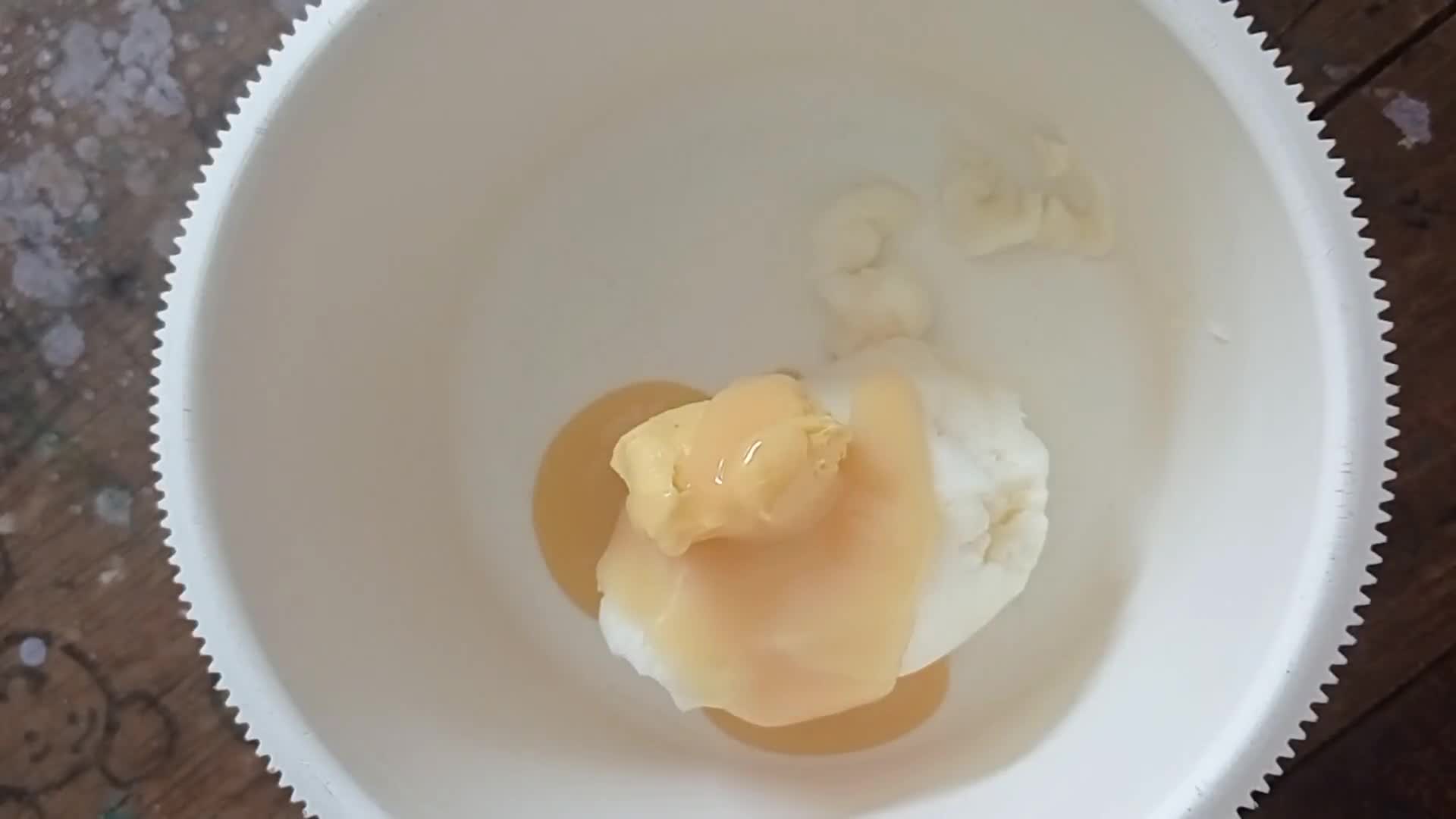 Foto langkah ke 1 dari resep Butter cream simple.