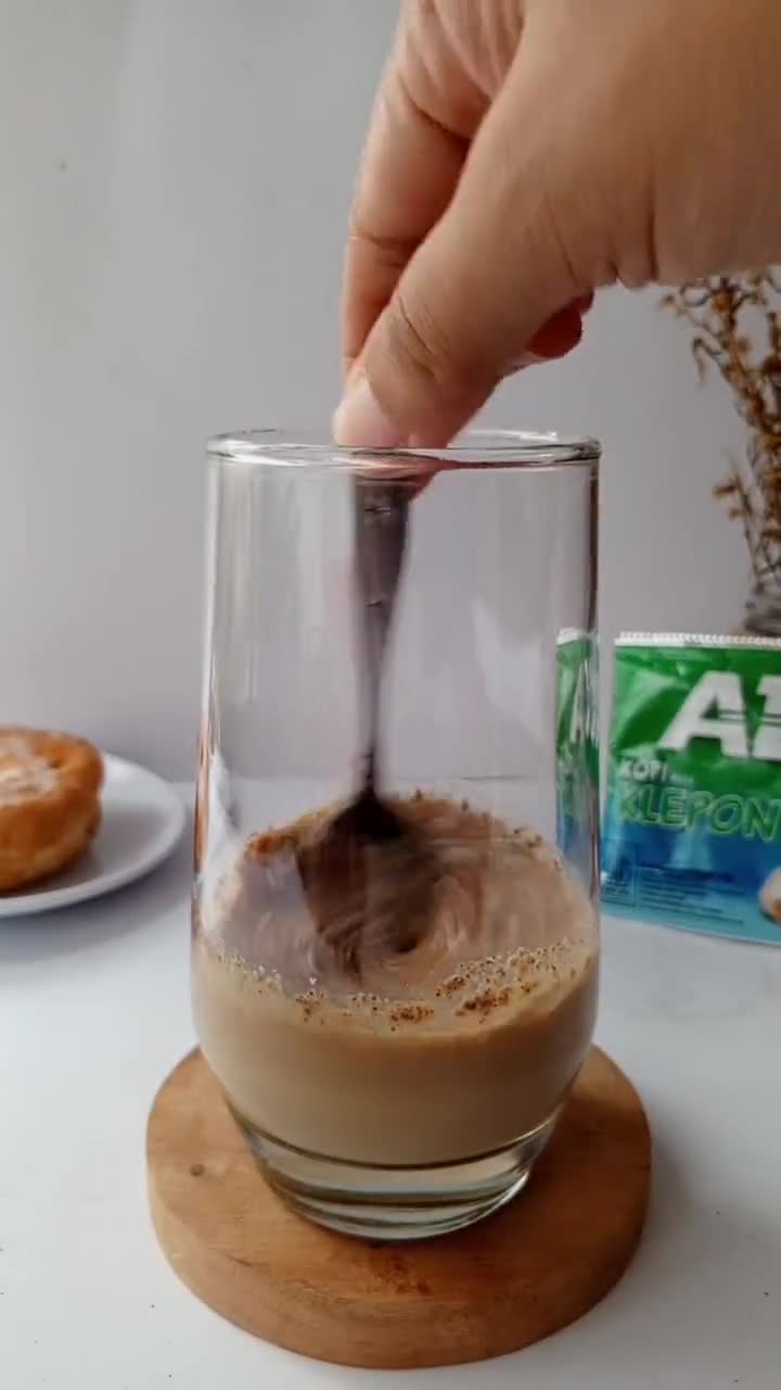 Foto langkah ke 2 dari resep Es Kopi Klepon.