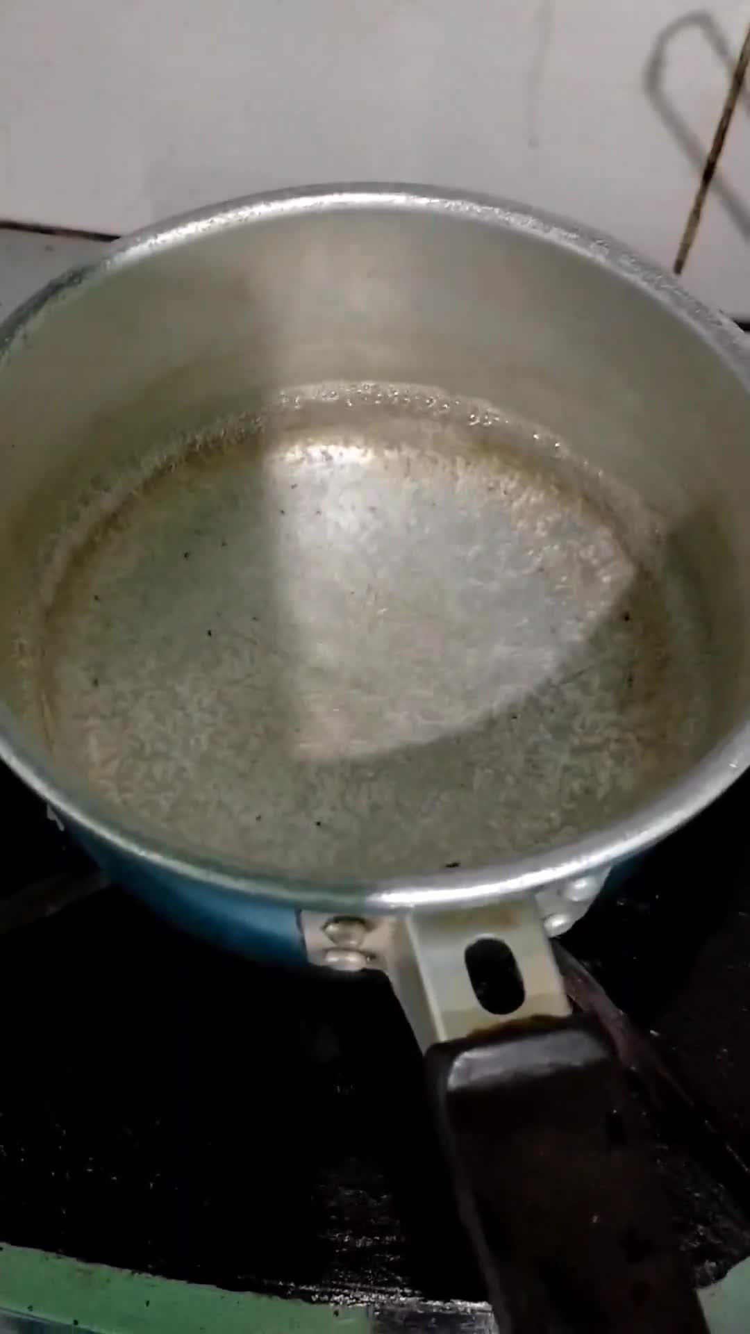 Foto langkah ke 1 dari resep Es Gula Jeruk Nipis khas resto Bali.