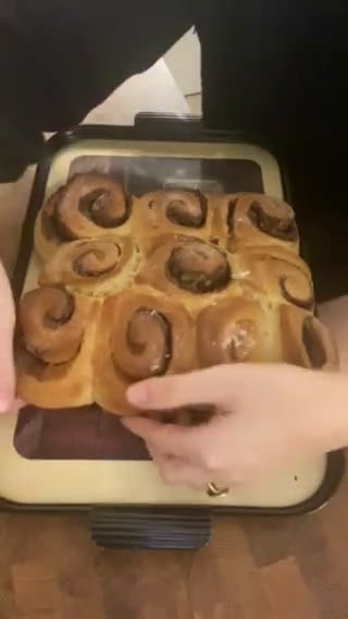 A picture of step 4 of Cinnamon Rolls.