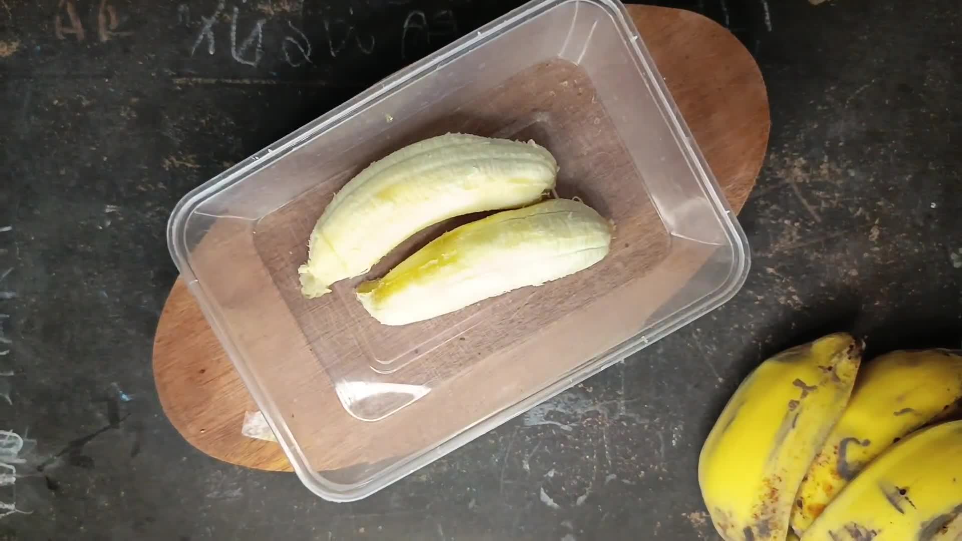 Foto langkah ke 1 dari resep Banana Satay.