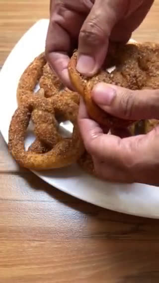 Foto langkah ke 7 dari resep CINNAMON ALMOND PRETZEL 🥨❤️🥨.