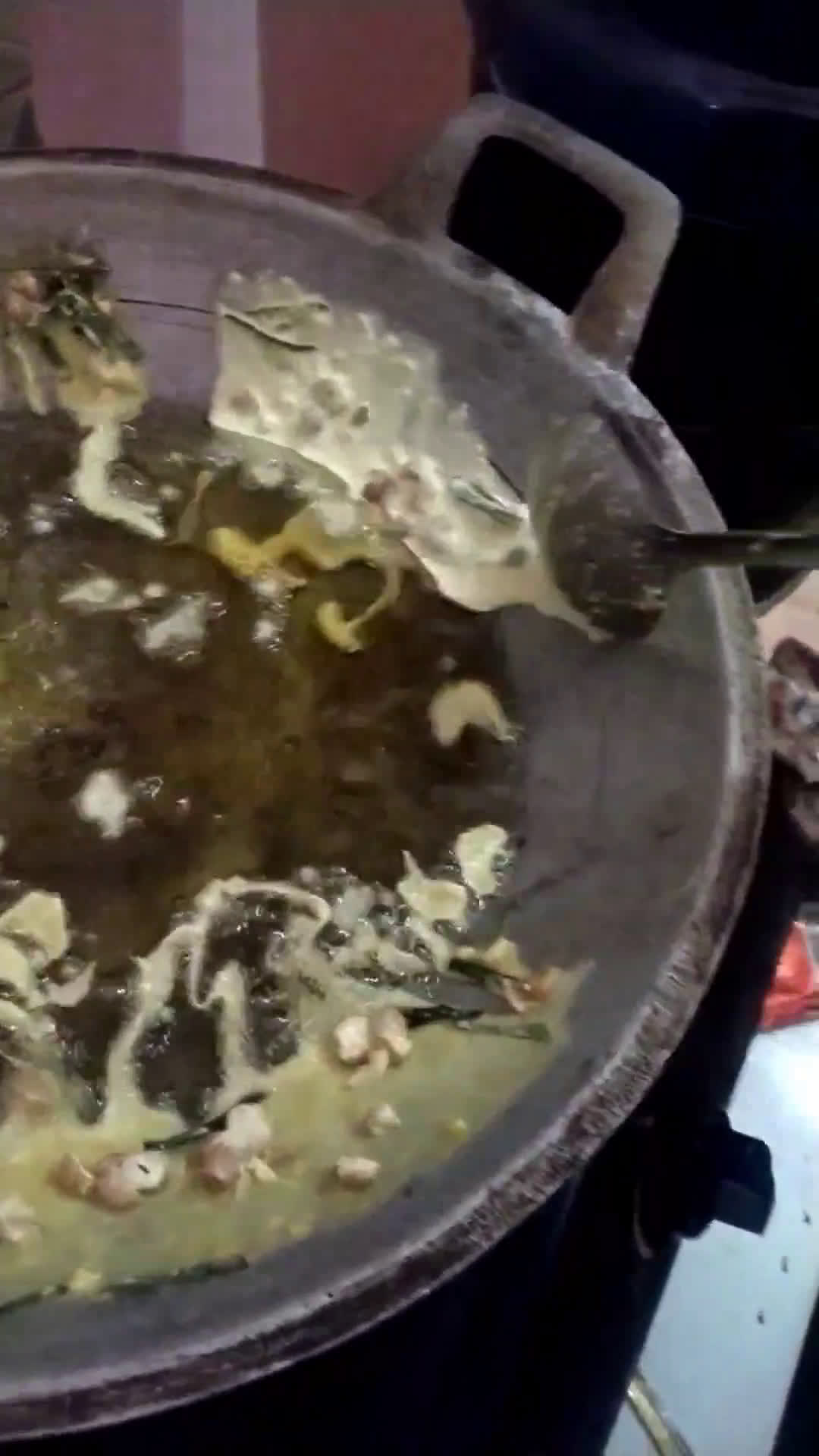 Foto langkah ke 5 dari resep Peyek Kacang Renyah Anti Gagal.