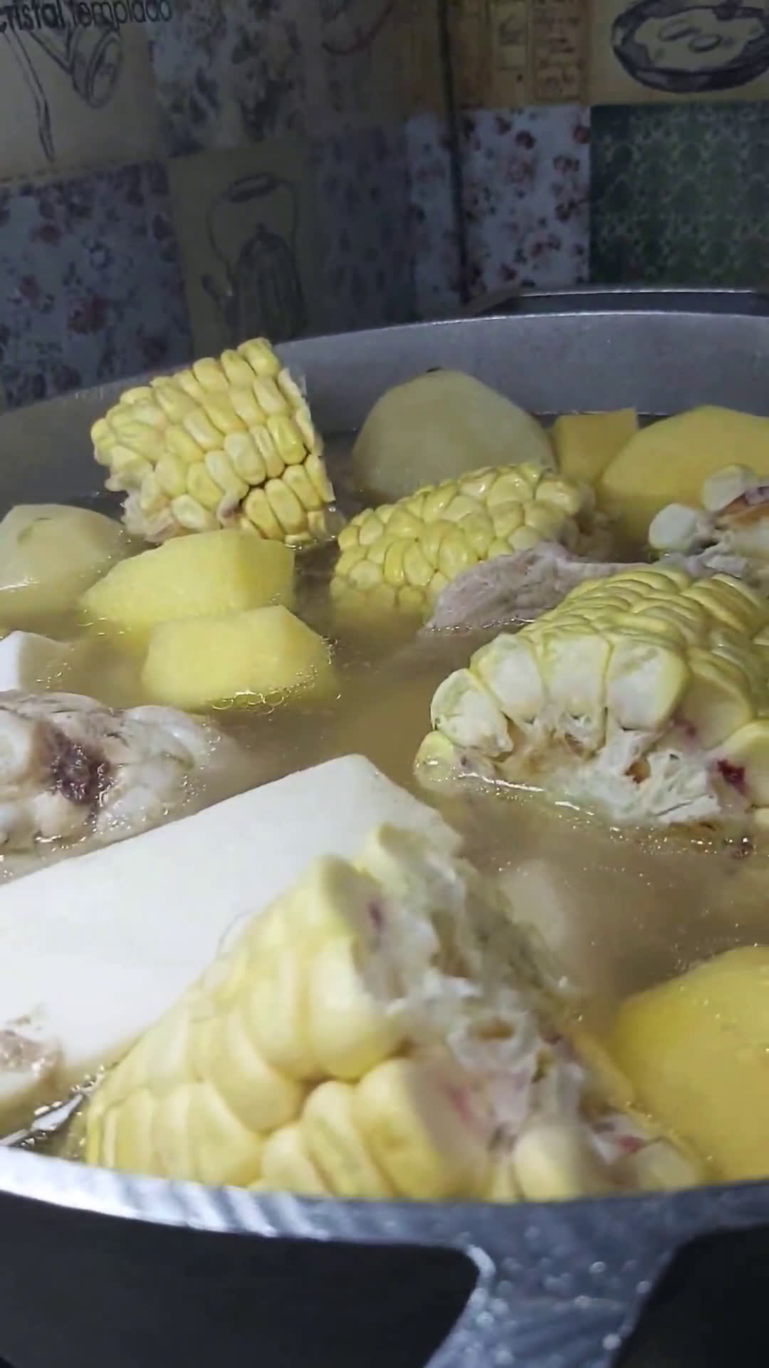Foto del paso 6 de la receta: Sancocho trifásico pollo, cerdo, carne de res. #sancocho