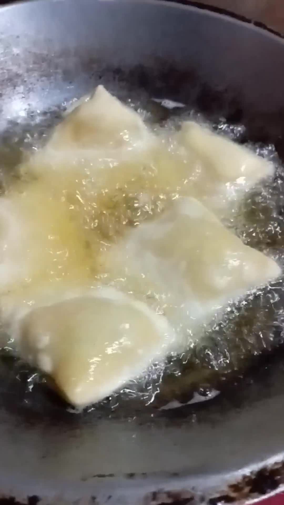 Foto langkah ke 9 dari resep Martabak Kentang Wortel palembang.
