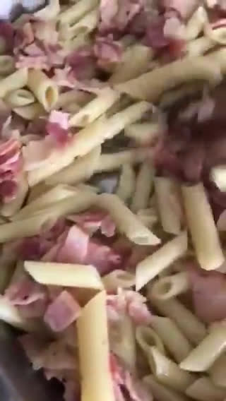 Foto del paso 6 de la receta: Macarrones con bacon, y costra de huevos, quesos y bebida de avena