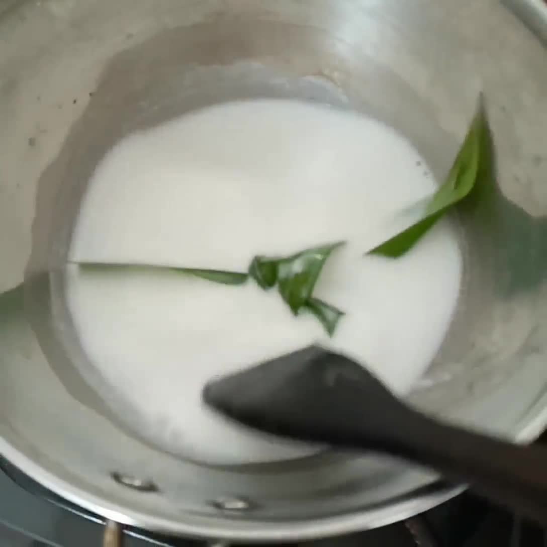 Foto langkah ke 1 dari resep Katan Goreng Khas Minang.