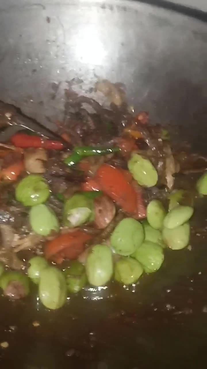 Foto langkah ke 3 dari resep Tumis peda pete #MamaAnna23🌶️🧄🍛.