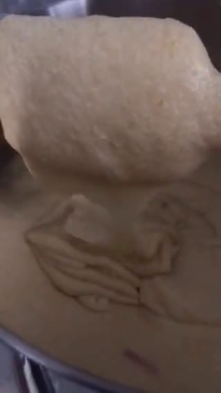 Foto del paso 9 de la receta: Coca de mantequilla y miel y Madeleines con la misma masa