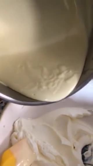 Foto del paso 5 de la receta: Tarta de chocolate blanco