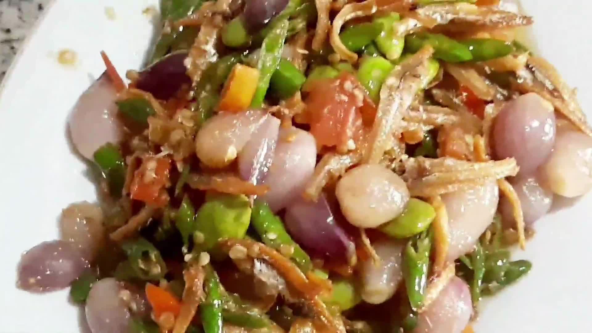 Foto langkah ke 4 dari resep Tumis Bawang Teri.