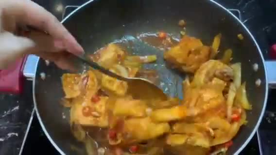 Hình bước làm 6 của món Đậu hũ rim cay ngọt Hàn Quốc 두부조림