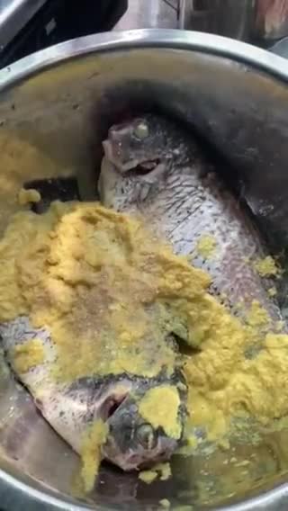 Foto langkah ke 3 dari resep Ikan Gurame Bakar Bumbu Kecap.