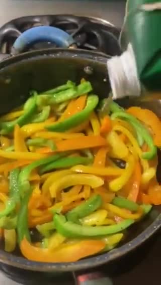 Foto del paso 4 de la receta: Pimientos 🫑 a la @Jauregrill con vino 🍷 blanco